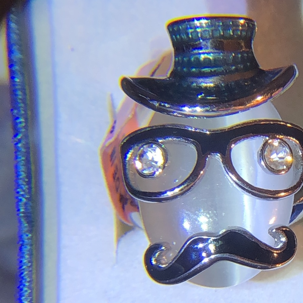 🆕face ring,stash,sparkling eyes glasses and a blue color hat with tags size 10